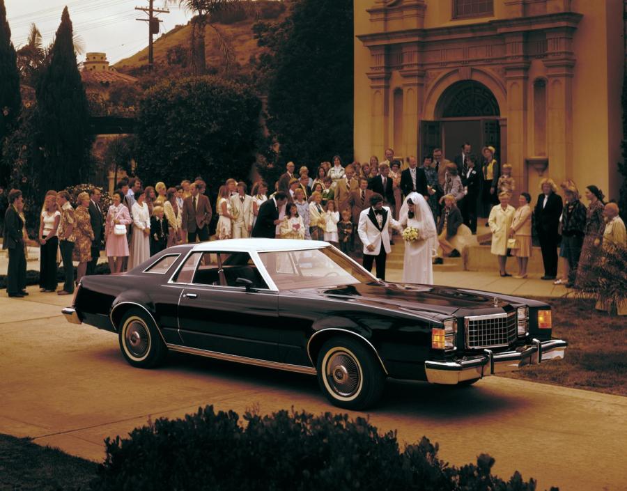  Ford LTD II Coupe 1977 года  (фото 4 из 17)